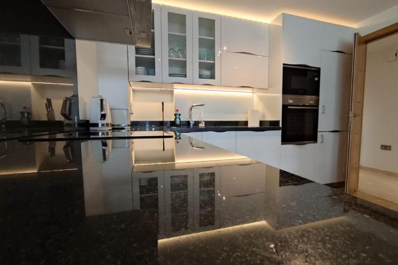 Seaside Serenity Oasis - High Floor - Stunning Views Gibraltar Exterior foto